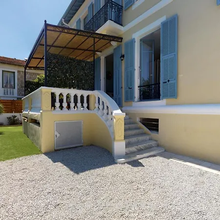 Capriciosa - Five Stars House