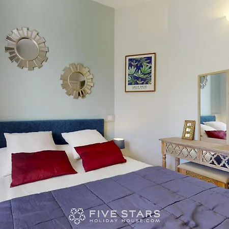 Capriciosa - Five Stars House *